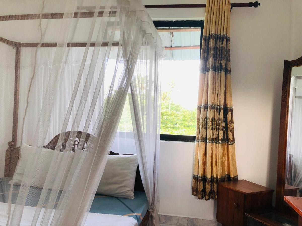 Surfers Paradise Weligama Exterior foto